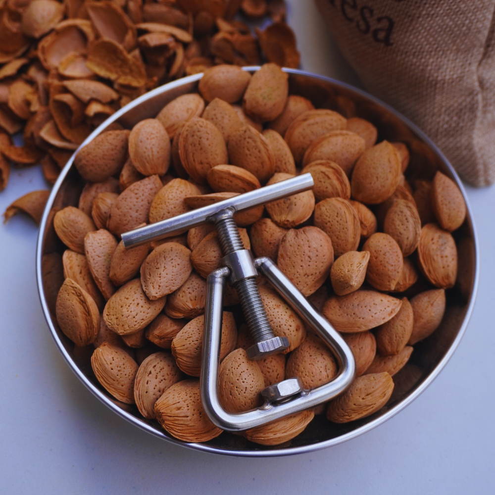 partidor de almendras con piel venta regalo