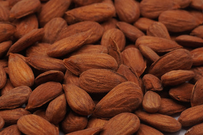 ALMENDRAS LARGUETA CRUDAS CON PIEL